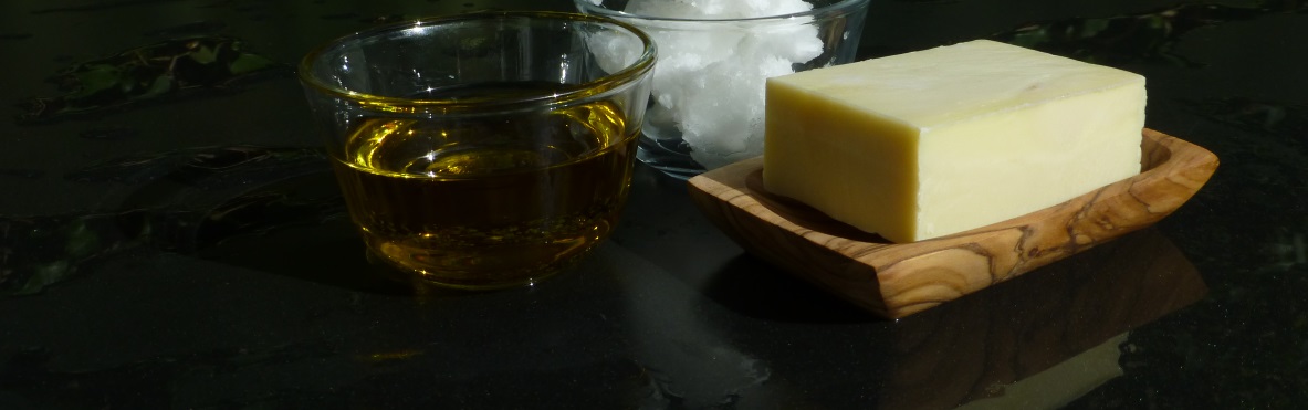 Seife aus Olivenöl und Kokosnussöl